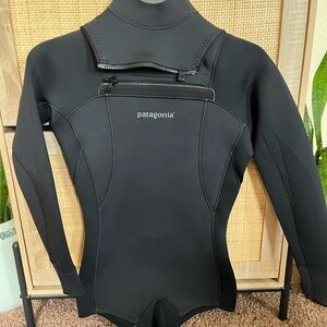patagonia wet suit (spring suit) size 6, womens like new